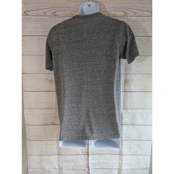 Nintendo Zelda Shield Spray Grey Heather Men's Graphic T-Shirt New - Picture 2 of 5